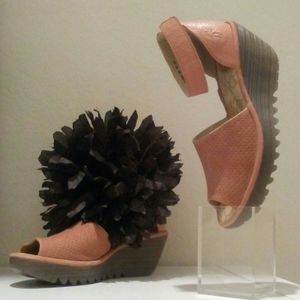 Fly London Wedge Yake Sandal